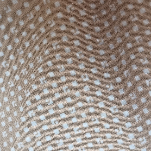 Lane Bryant Tan and White Diamond Shaped Dot Cropped Pants Size 16 - Picture 10 of 10